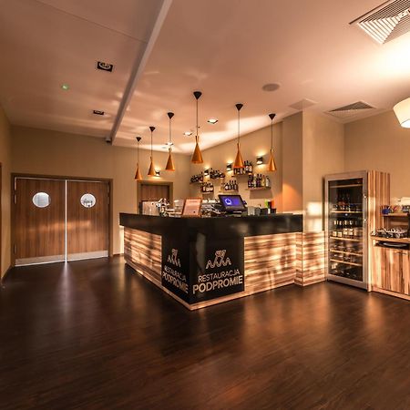 Apart Hotel 12 Жешув Экстерьер фото