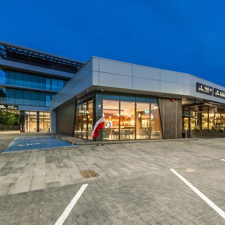 Apart Hotel 12 Жешув Экстерьер фото