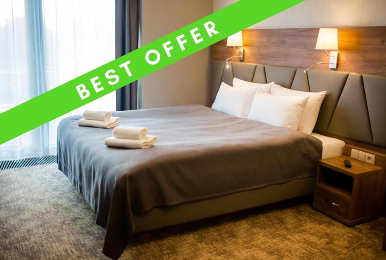 Apart Hotel 12 Жешув Экстерьер фото